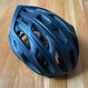 Specialized Prevail bike helmet